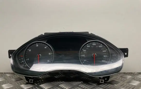 Audi A7 S7 4G Speedometer (instrument cluster) 4G8920987