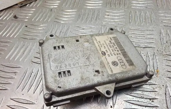 Audi A8 S8 D3 4E Headlight ballast module Xenon 5DF00870410 4F0941329B