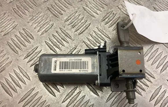 Mercedes-Benz GLE AMG (W166 - C292) Seat adjustment motor 986300107