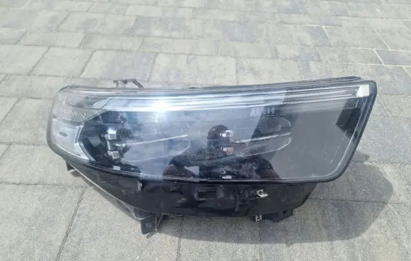 Ford Explorer Headlight/headlamp LB5B13W029GJ