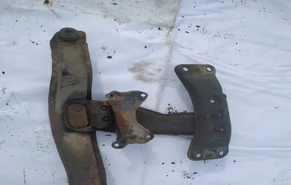 Subaru Forester SF Front subframe