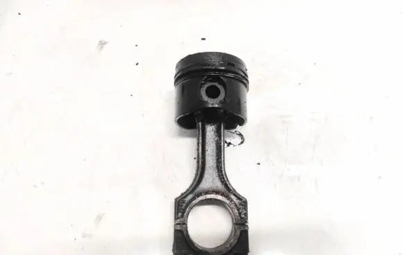BMW 5 E39 Piston with connecting rod
