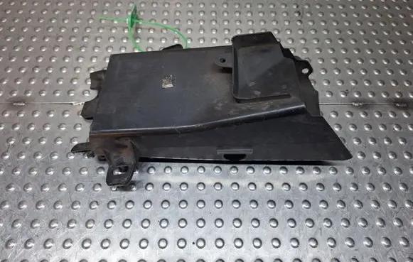 BMW 5 F10 F11 Intercooler air guide/duct channel S26371809 7200797