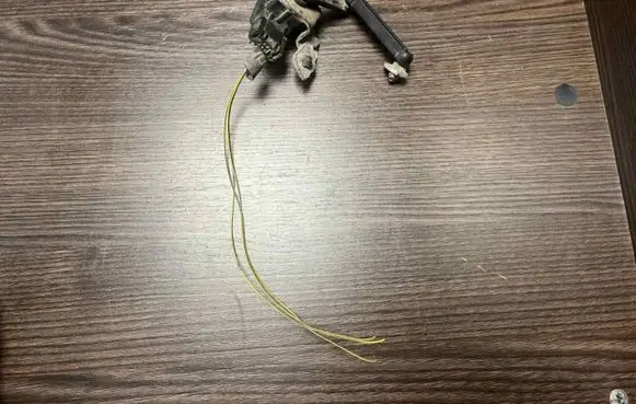 Headlight/headlamp level sensor