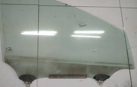 Toyota Corolla Verso AR10 Front door window glass four-door 