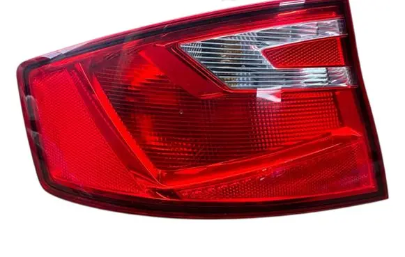 Seat Toledo IV (NH) Rear/tail lights 18489602