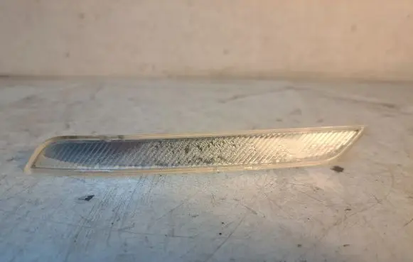 BMW X6 M Front reflector 7187087