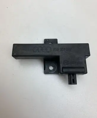 Audi A7 S7 4G Keyless (KESSY) go control unit/module 8K0907247