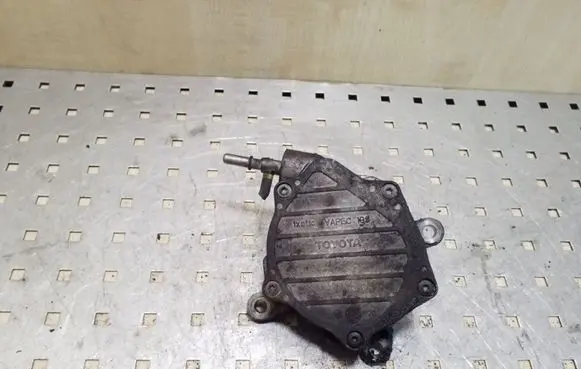 Toyota Avensis T250 Vacuum pump