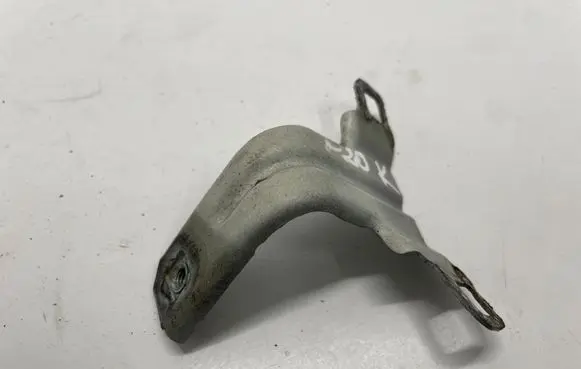 BMW 1 F20 F21 Fender mounting bracket