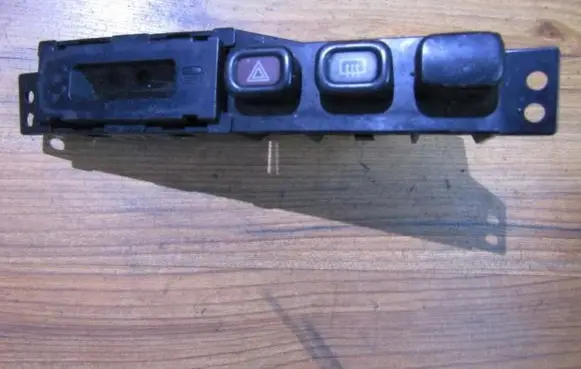 Mazda 323 F Screen/display/small screen