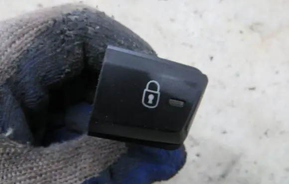 Peugeot 2008 I Fog light switch GMAUTO4574097