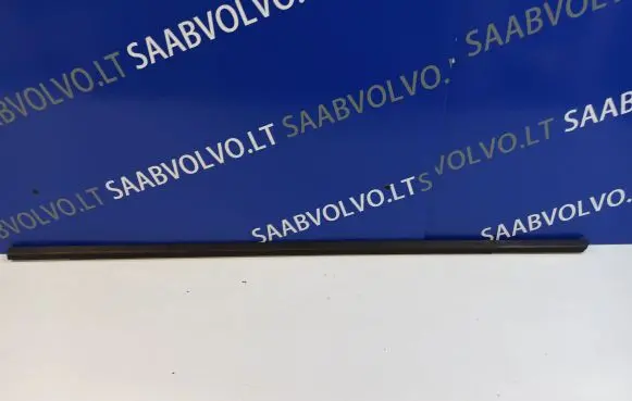 Volvo XC60 Rubber seal front door (on door) 3077305