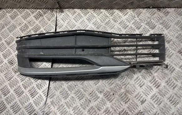 BMW 5 G30 G31 G38 Front bumper lower grill 15067010