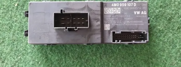 Audi A4 S4 B9 8W Tailgate/trunk control unit/module 4M0959107D