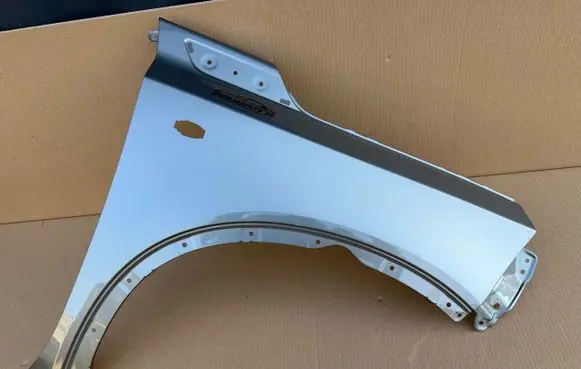 Suzuki Vitara (LY) Fender 5761154P00