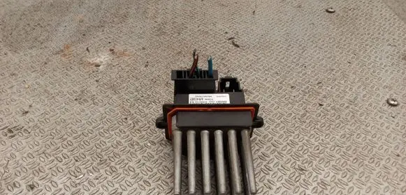 Chrysler Pacifica Heater blower motor/fan resistor 05061587AA