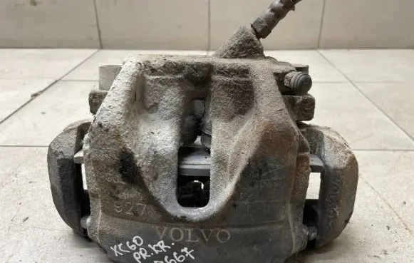 Volvo XC60 Front brake caliper
