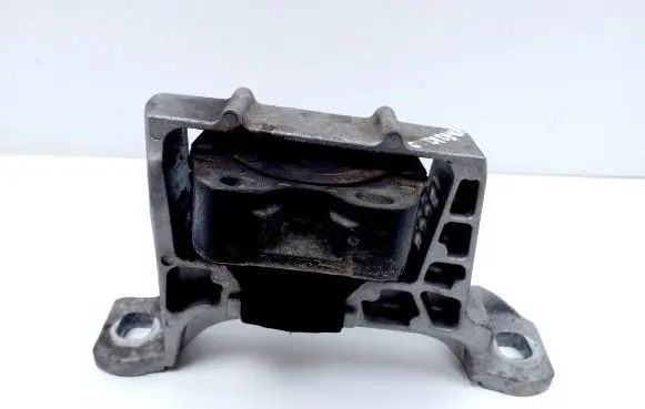Volvo V40 Engine mount bracket 132411203 SM51GF012BH