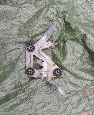 BMW 3 E90 E91 ABS pump bracket 6781282
