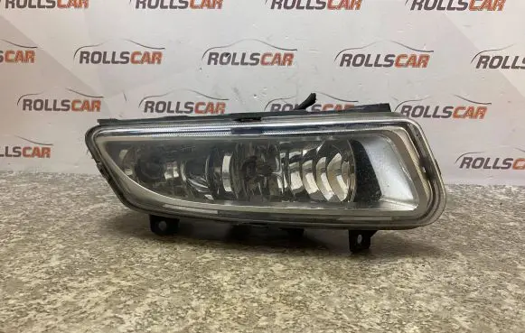 Volkswagen Polo V 6R Front fog light 17415902 17416202