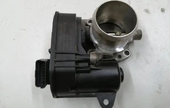 Opel Corsa F Throttle body valve 9801942080