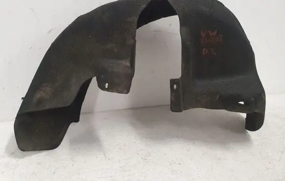Volkswagen PASSAT B6 Front wheel arch liner splash guards 3C0810972B