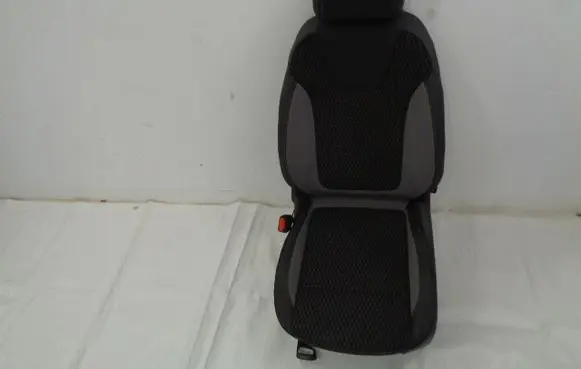 Opel Crossland X Front driver seat 