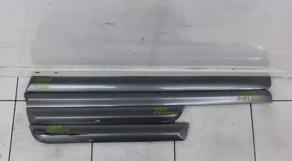 Audi A4 S4 B7 8E 8H Front door trim (molding)