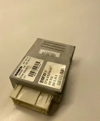 BMW X5 E70 Air suspension control unit module (rear) 6793163 4461500510