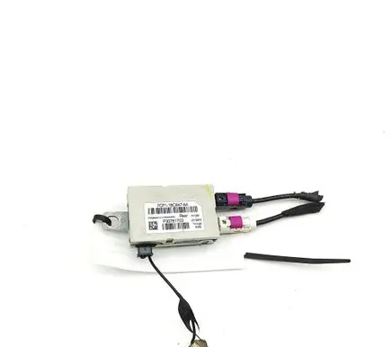 Volvo V40 Aerial antenna amplifier P30761703