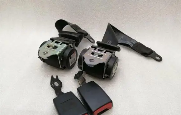 Porsche 911 997 Rear seatbelt 99780303600 99780303500