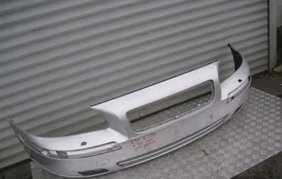 Volvo V70 Front bumper