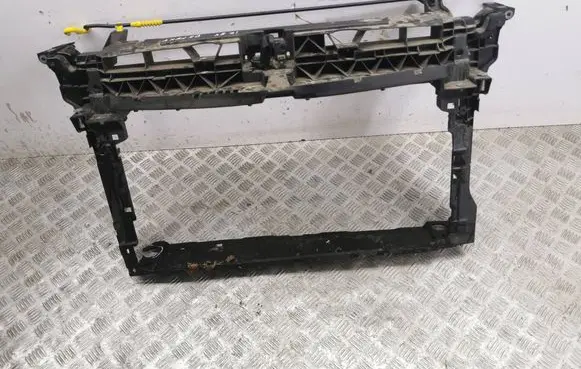 Seat Leon IV Radiator support slam panel bracket 