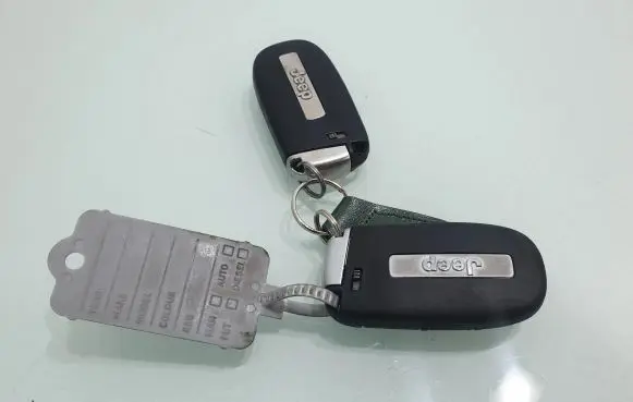 Jeep Grand Cherokee Ignition key/card 