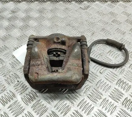 Mercedes-Benz A W176 Front brake caliper A0004216381