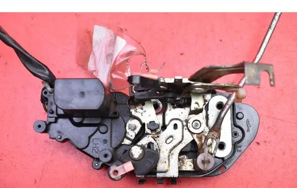 KIA Carnival Front door lock