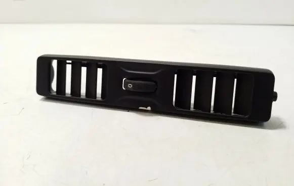 Opel Zafira C Other sill/pillar trim element
