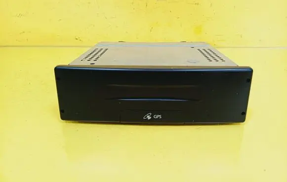 Renault Scenic II - Grand scenic II GPS navigation control unit/module 8200338529
