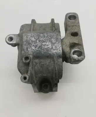 Volkswagen PASSAT B6 Engine mount bracket 1K0199262AT 1K0199262AS