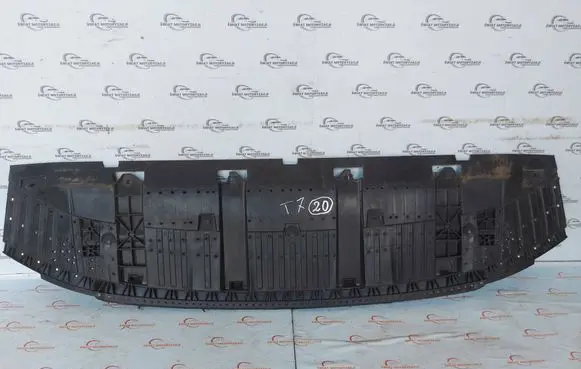 Audi Q3 8U Front bumper skid plate/under tray 8U0807233C