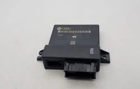 Audi Q7 4L Gateway control module 4L0907468B 4L0910468A