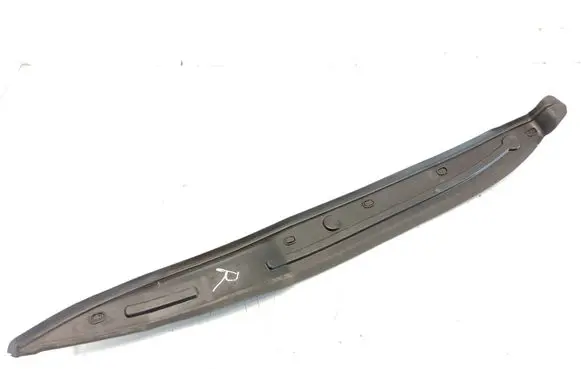 Citroen C4 II Picasso Fender end trim 9677298580