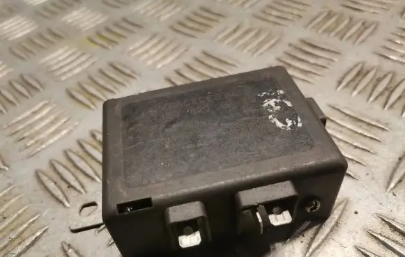 Mercedes-Benz ML W163 Aerial antenna amplifier 1638200289