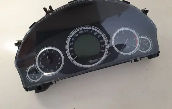 Mercedes-Benz E W212 Speedometer (instrument cluster) A2129005003