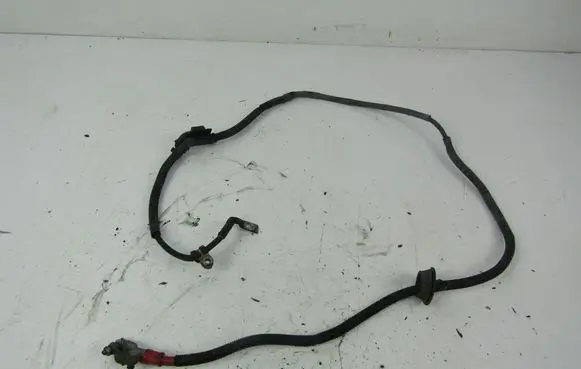 Audi A4 S4 B7 8E 8H Positive cable (battery) 