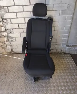 Renault Trafic III (X82) Second row seats C2175050 653212632