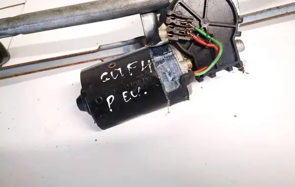Volkswagen Bora Wiper motor 0390241151