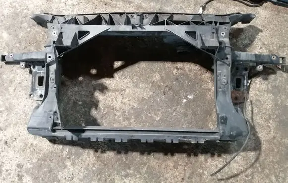 Seat Altea Radiator support slam panel 5P0805558