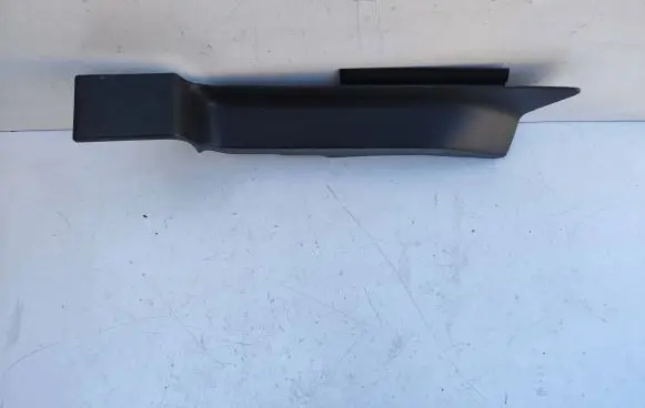 Volvo XC90 Rear seat side bottom trim 39829394 39829392